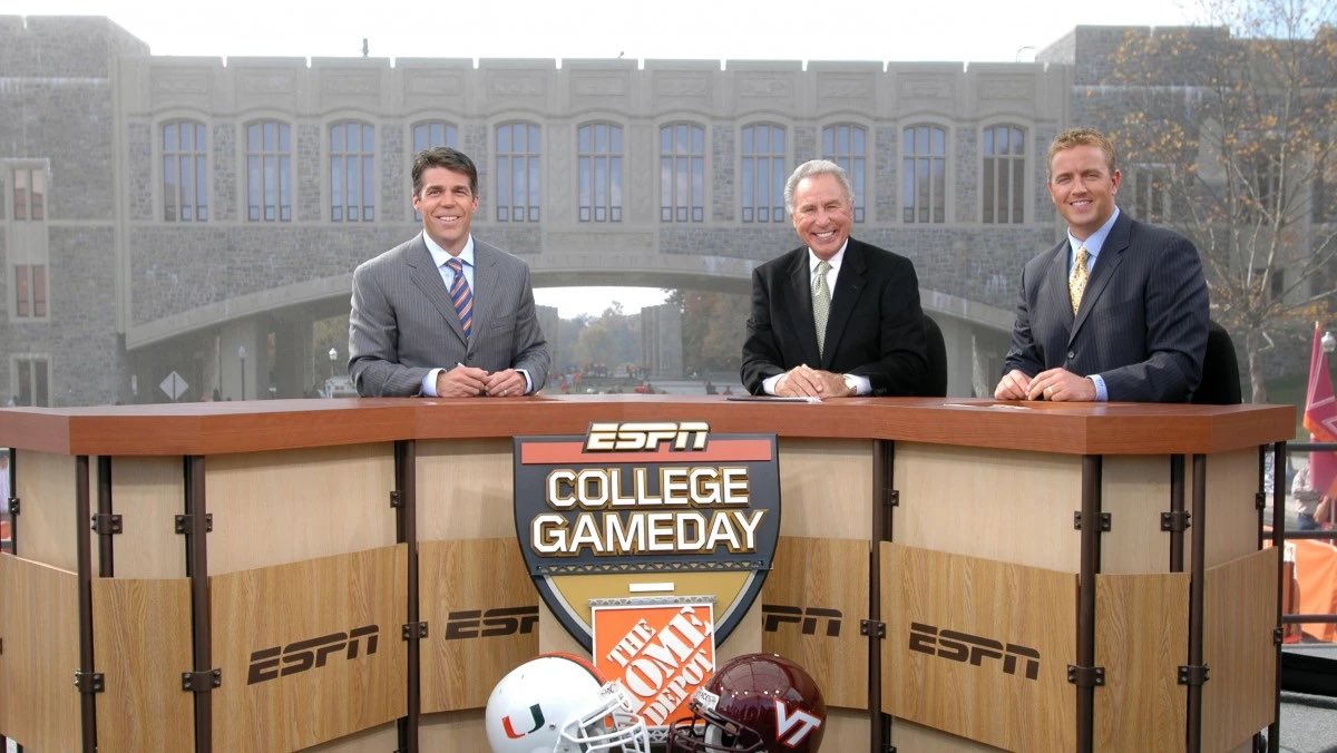 Thank you, Coach Corso, for everything you have brought to college football. You are one of the biggest reasons why I love this game so much. This picture is from 2005. Dad and I were at this show when Miami and Virginia Tech were both top 5 teams. How was that 20 years ago?