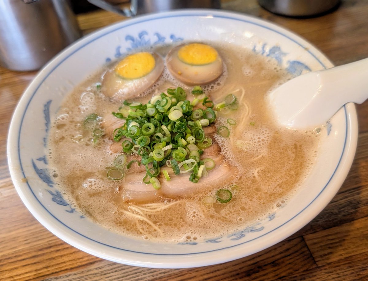 東高円寺のばりこて。都内の博多ラーメンで一番好き。都内のガチの博多ラーメン店減ってきてるのが寂しい