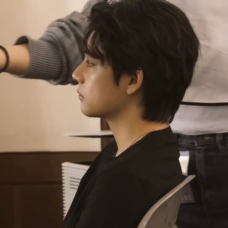 mahoneythv's tweet photo. this side profile. https://t.co/GPwJVgDoZk