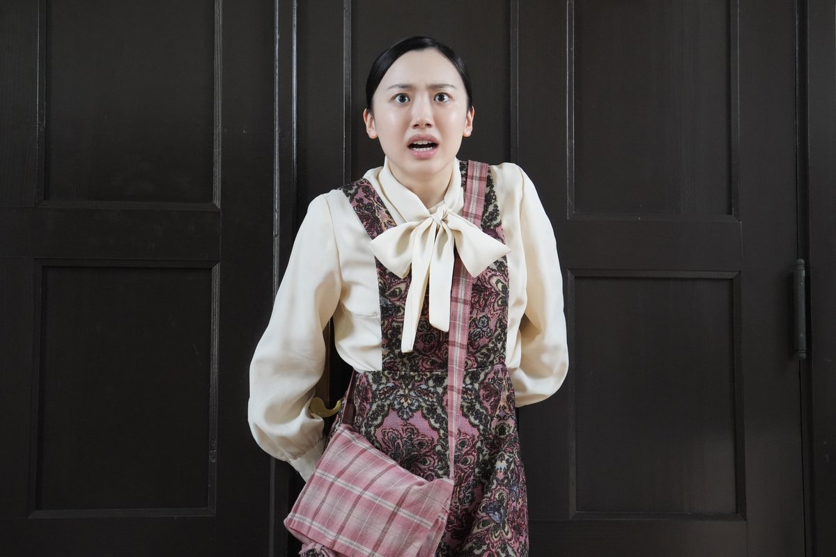 ◤
　24時間テレビ48 ドラマスペシャル
　『#トットの欠落青春記』放送中📡
　　　　　　　　　　　　　　　　　◢

大ハプニング！！！

大好きな副牧師さまとのお別れの日。
徹子さんが
選んだプレゼントはなんと...

カマキリの卵だった！？