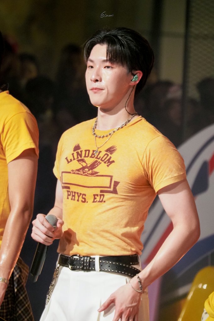 6sense_proxie's tweet photo. 250830📸☘️
💪🏻💛✨️
#VIUHONGDAEVIBESxPROXIE
#ViuHongdaeVibes
#PROXIEth #PROXIEKim
>>#VIsensepic https://t.co/6voV58ugXg