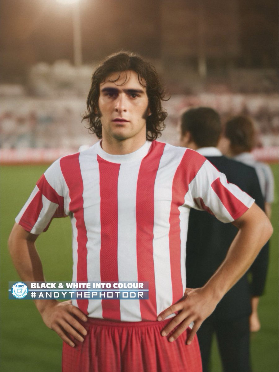 NDGDKempes's tweet photo. #MarioKempes Instituto Atlético Central Córdoba.
#IACCC ⚪️🔴 #NoDigaGolDigaKempes ⚽️
Foto restaurada a color por @andythephotoDr https://t.co/Dll2gosOvv