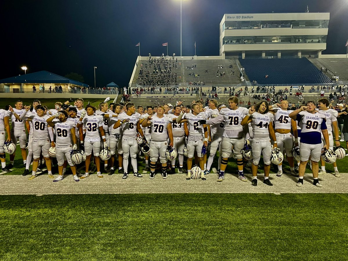 Pirates Win!!! 🏈 🏈🏈
#PirateNation 🏴‍☠️