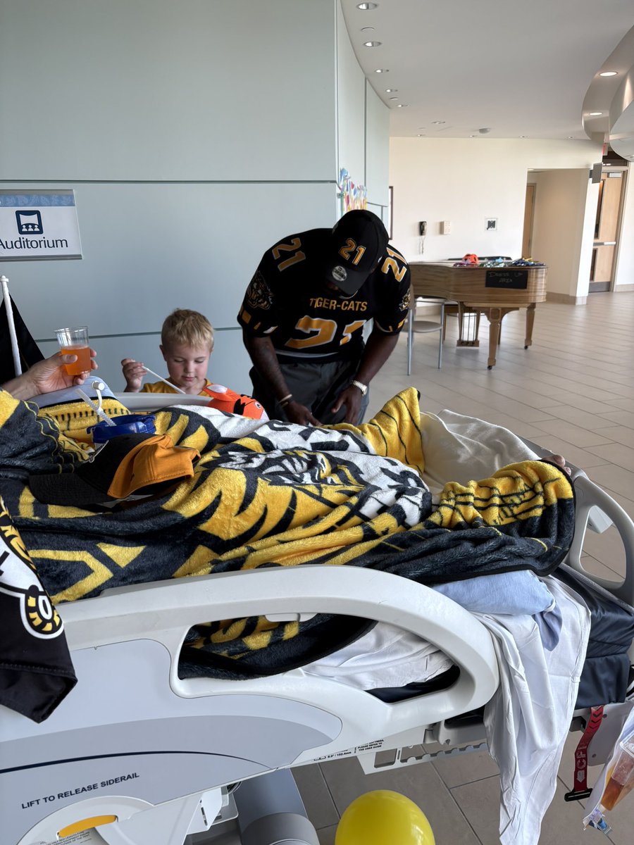 Simoni Lawrence tweet media