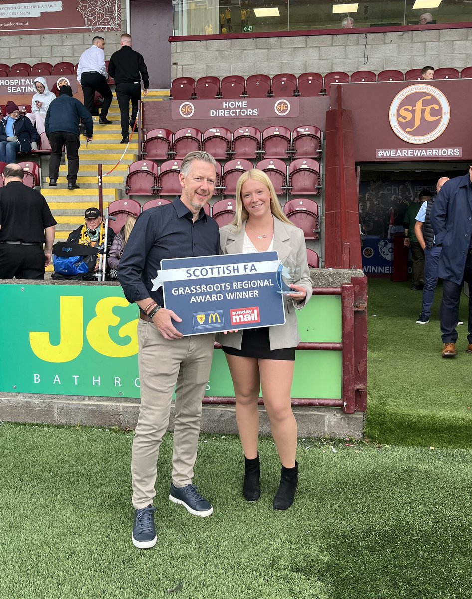 🏆 Regional Grassroots Awards 🏆

Best Grassroots Referee, is awarded to Lauren Cole. Well done Lauren, an excellent contribution to grassroots football and a fantastic role model for young female referees👏🏻