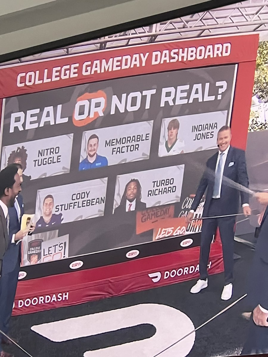 Please tell me that <a href="/KeyAndPeele/">Key & Peele</a> <a href="/JordanPeele/">Jordan Peele</a> <a href="/KeeganMKey/">Keegan-Michael Key</a> saw <a href="/CollegeGameDay/">College GameDay</a> today and are already working on the next version of football names…😂😂😂😂😂