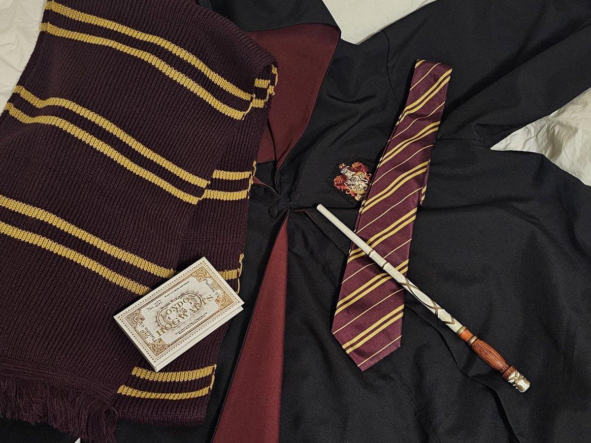 벌써 새학기라니.. 다들 짐 다 챙겼지?