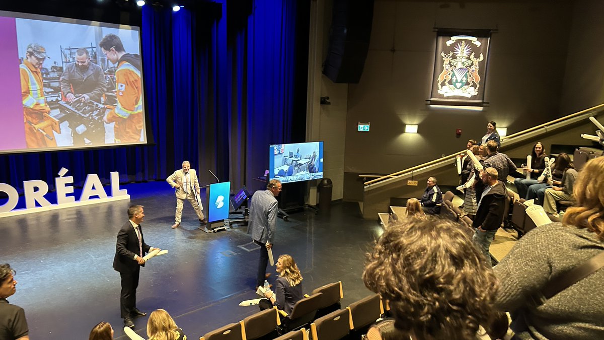 collegeboreal's tweet image. La rentrée approche à grands pas et nous avons très hâte d’accueillir nos étudiantes et étudiants! 🤩
#CollègeBoréal #UnChoixQuiChangeTout
#Rentrée2025