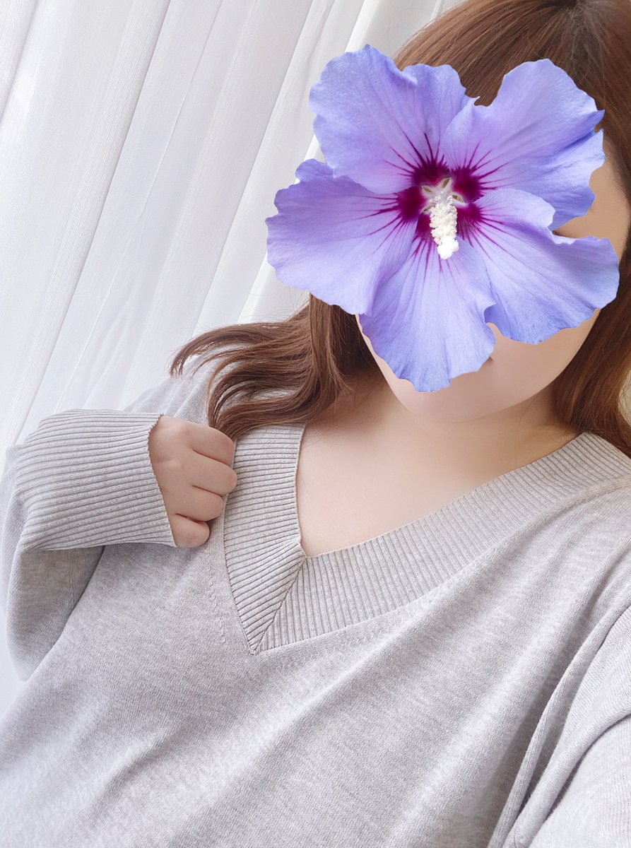 明日は五反田です✨

遅い時間、
よかったらまったりしませんか🫧

五反田📌
14:00〜23:00🈳