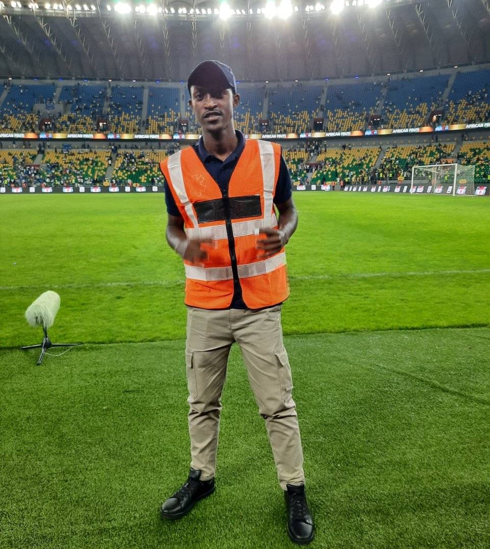 Come see !! This is Amahoro Stadium not Old Trafford✨ Rwanda is Open. World class vibes.African excellence on full display 🇷🇼 
<a href="/harerimana_tito/">Tito Hare</a> <a href="/NdahiroDerrickk/">Ndahiro Derrick Alter🐎</a> <a href="/JlucSamba/">Samba..!🗽</a>