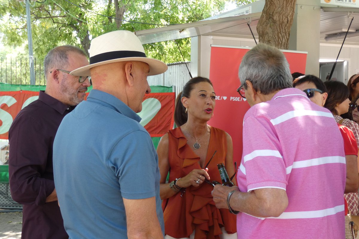 PSOE Albacete (@psoealbacete) on Twitter photo 🌹 El <a href="/PSOE/">PSOE</a> arranca el curso político en Almansa destacando su gestión eficaz y progresista en economía, educación,
empleo y bienestar social. ¡Seguimos avanzando! 🔝✊👩🎓👨👩👧👦 #Almansa
#PSOE #Educación #Bienestar 
👉 Lee más:
psoe-albacete.com/?p=12962 🌹 El <a href="/PSOE/">PSOE</a> arranca el curso político en Almansa destacando su gestión eficaz y progresista en economía, educación,
empleo y bienestar social. ¡Seguimos avanzando! 🔝✊👩🎓👨👩👧👦 #Almansa
#PSOE #Educación #Bienestar 
👉 Lee más:
psoe-albacete.com/?p=12962
