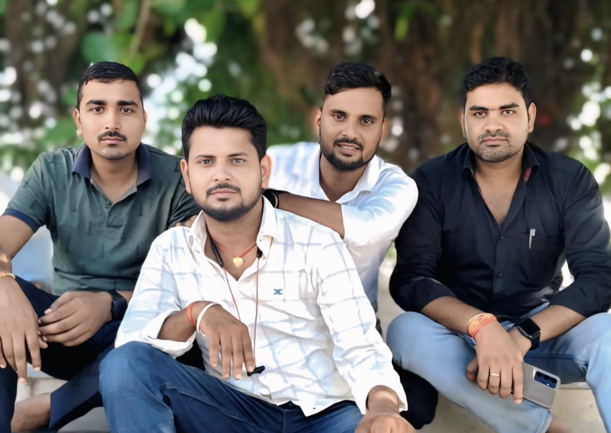 paramendr's tweet image. स्वार्थ की अनुकूलता और प्रतिकूलता से ही मित्र और शत्रु बना करते हैं।