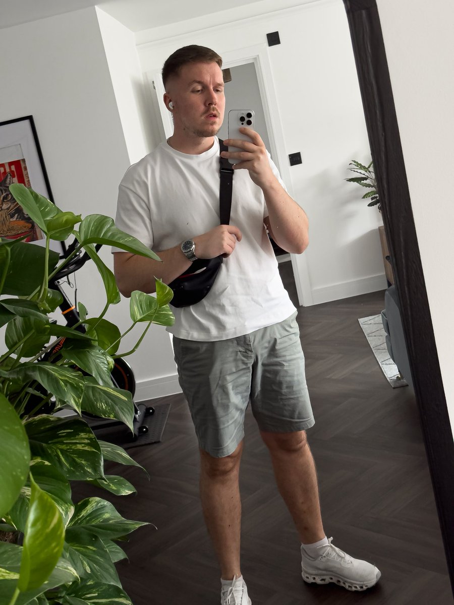 GodDemitri's tweet photo. Who am I rinsing today? Tribute and approach in my DMs. 😈

• findom finD cashmaster • https://t.co/2bNDxV2ub3