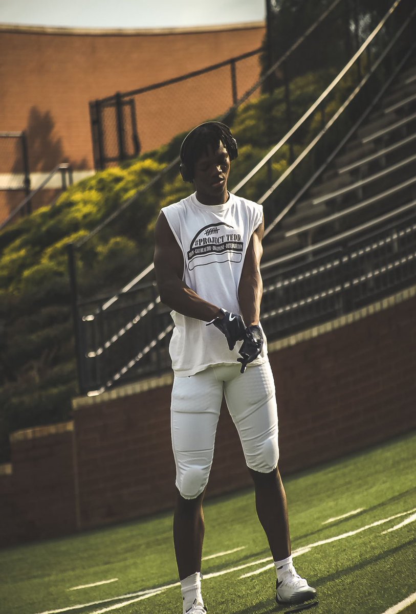 1 Forced incompletion
8 solo tackles 
12 total tackles 
Against Dutch Fork week 2

hudl.com/v/2SXZ8S

<a href="/nateharris79/">Coach Nate Harris</a> 
<a href="/Spartanburg_FB/">SpartanburgVikingsFootball</a> 
<a href="/DaRow_WRU/">Spartan High WR’s</a> 
<a href="/REFINEDFB/">Coach Mark Hodge</a>