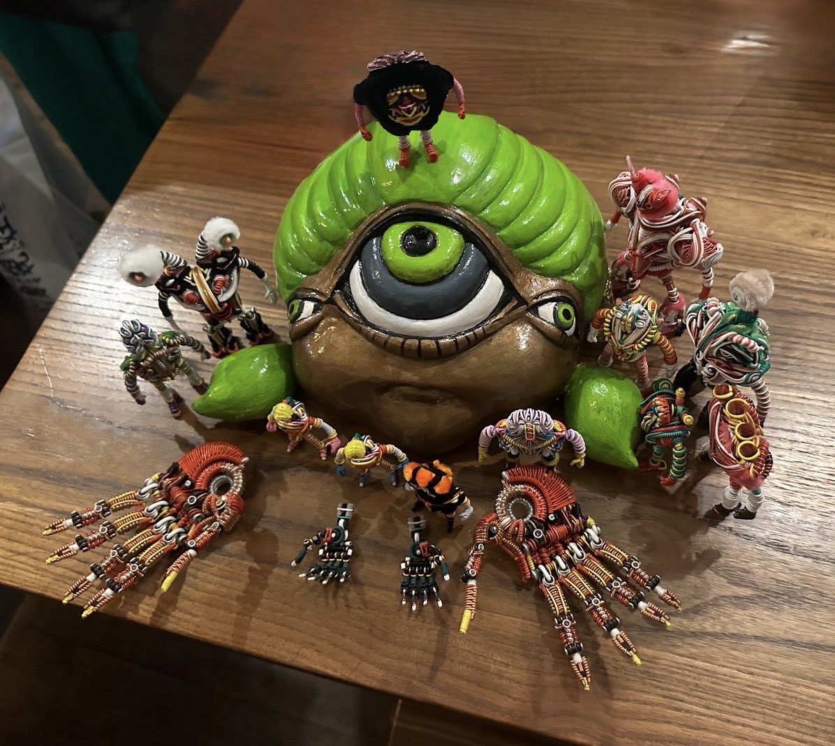 お人形達が遊びに来たようです👀
ご購入ありがとうございました✨