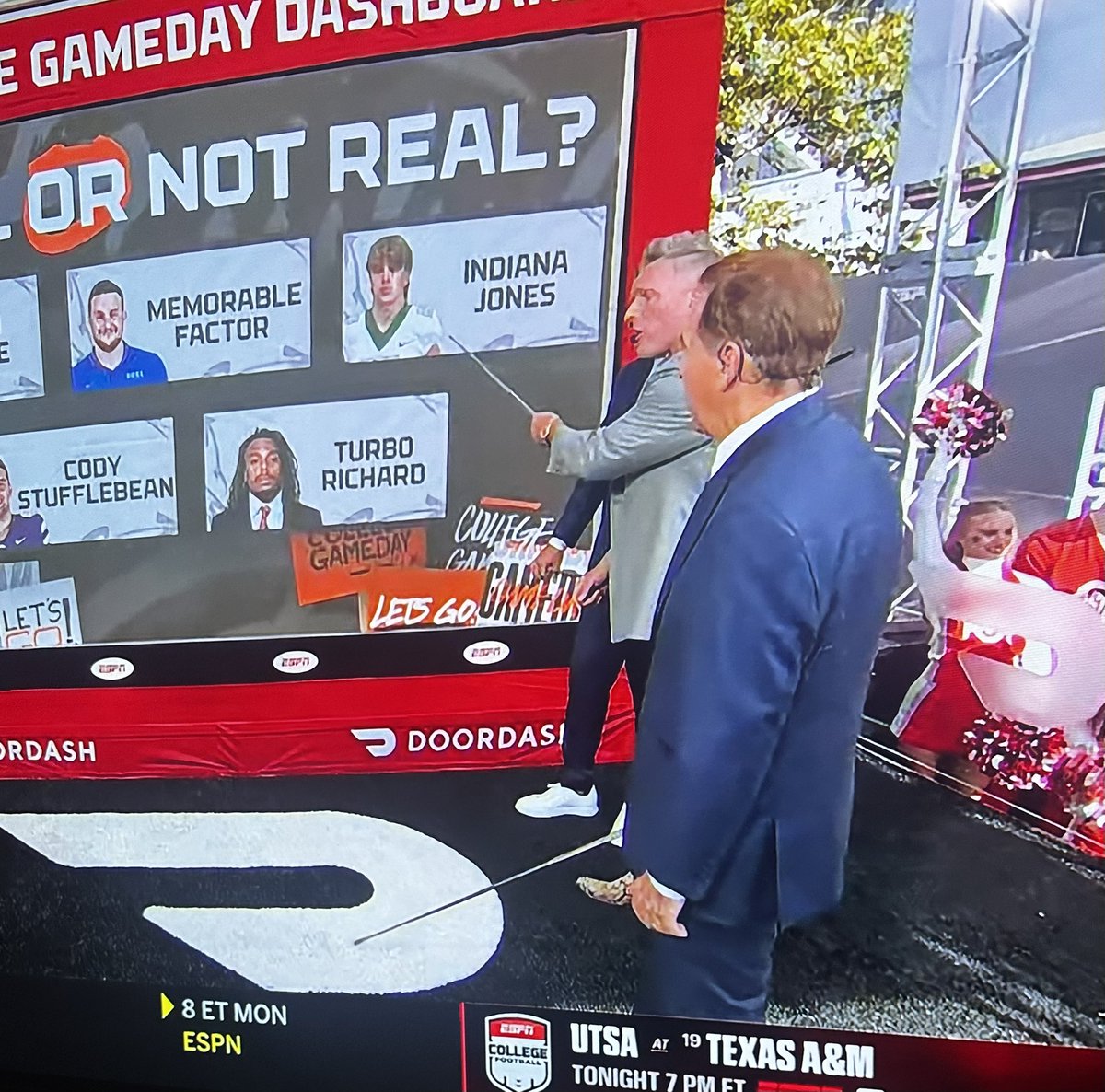 👀👀👀 <a href="/Indiana_jones56/">Indiana Jones</a> 
#BEARRAID <a href="/Rocky_Football/">Rocky Football</a>