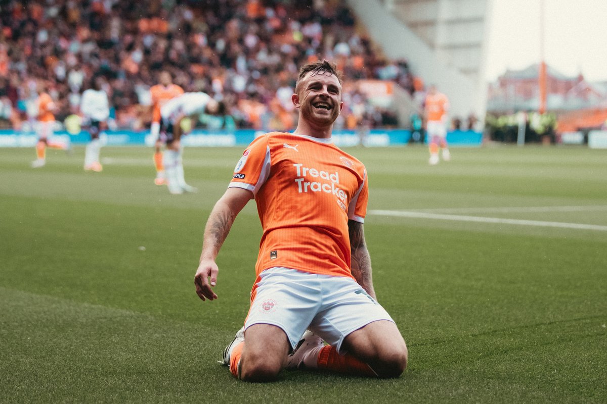 😁

🍊 #UTMP | 1-0 | <a href="/DaleTaylor92/">Dale Taylor 9</a>