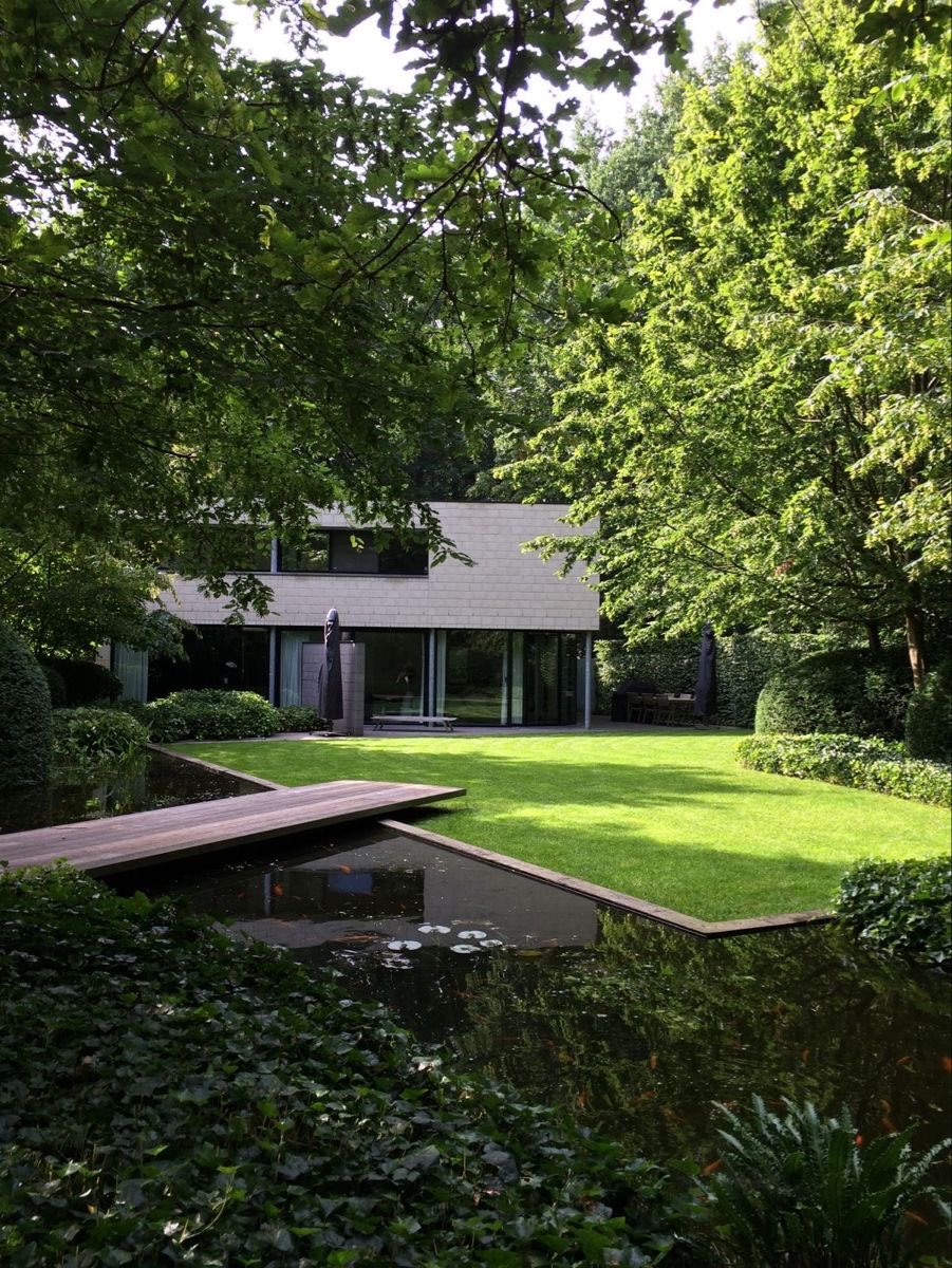 𝐁𝐄𝐑𝐋𝐀𝐈𝐍 𝐂𝐎. 𝕏 tweet media