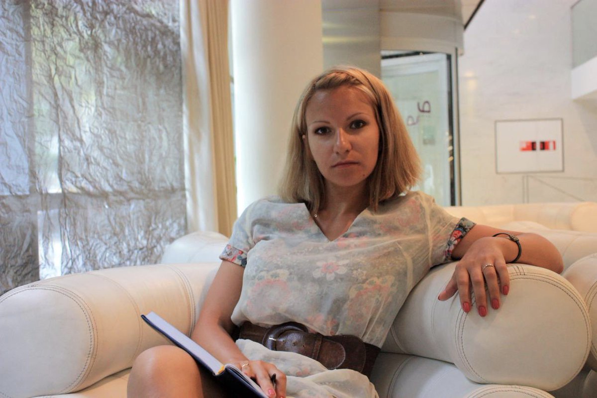 Друзья, в эти дни я отмечаю для себя важную дату: ровно 14 лет назад я впервые приехала в Испанию и по уши влюбилась в Барселону

Влюбилась так сильно, что решила учиться здесь, жить и работать. Ни о чём не жалею, у меня всё получилось

Я — невероятно счастливый человек, нашедший