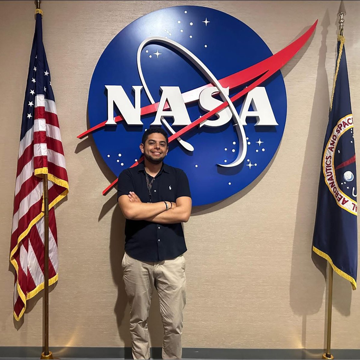 faberburgos's tweet image. Un reto que ha valido la pena vivir, pues desde muy niño siempre he soñado con llegar a las estrellas, incluso aún lo hago… #SERASpace