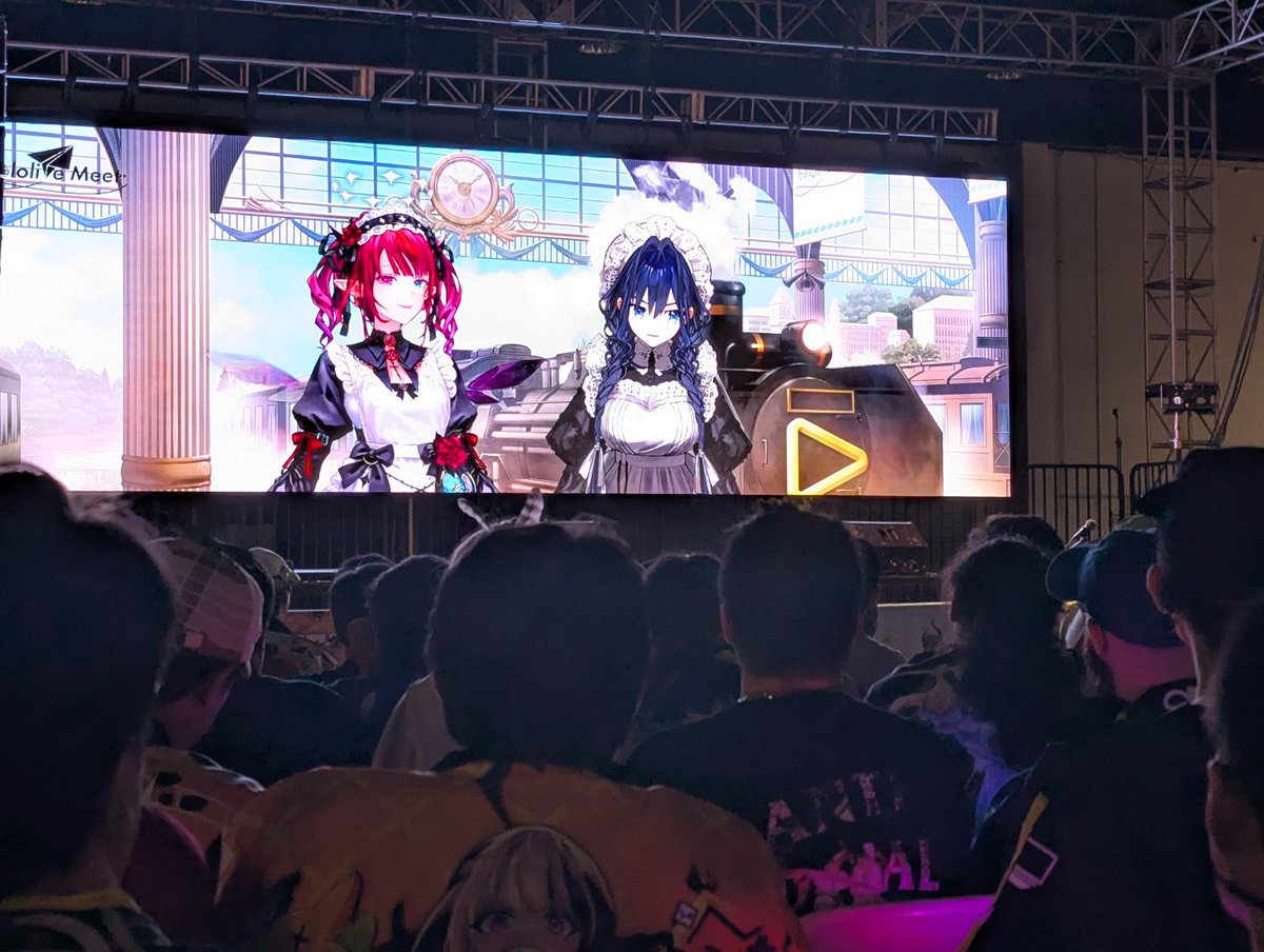 I MADE IT IN! 

....and then the convention center wifi died so we're back to waiting lmao