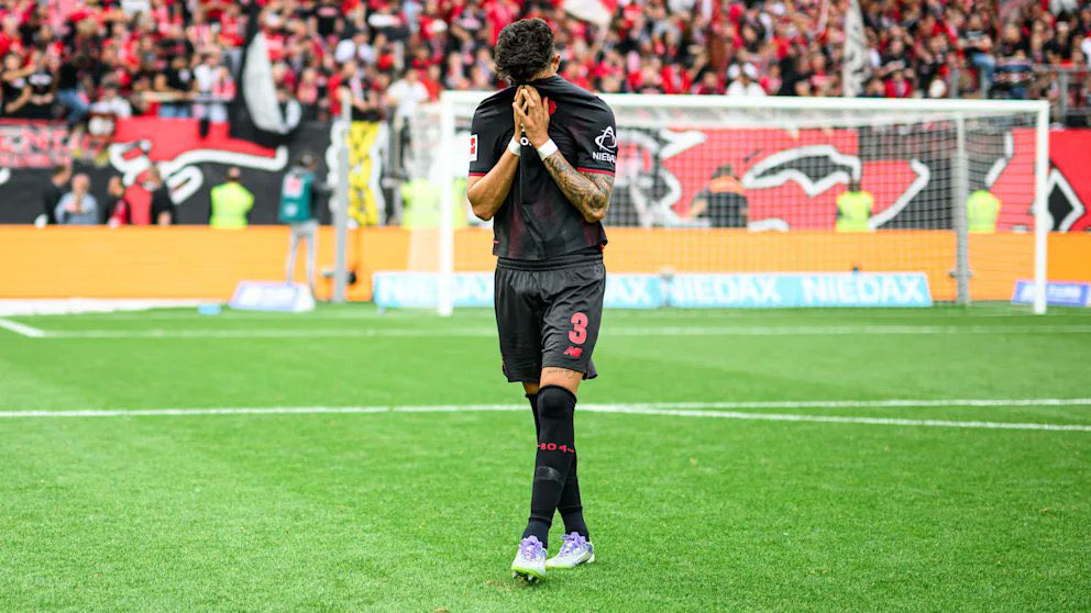 ❤️🤍🔜 Piero Hincapié says goodbye to Bayer fans as he’s joining Arsenal in the next 24h.
