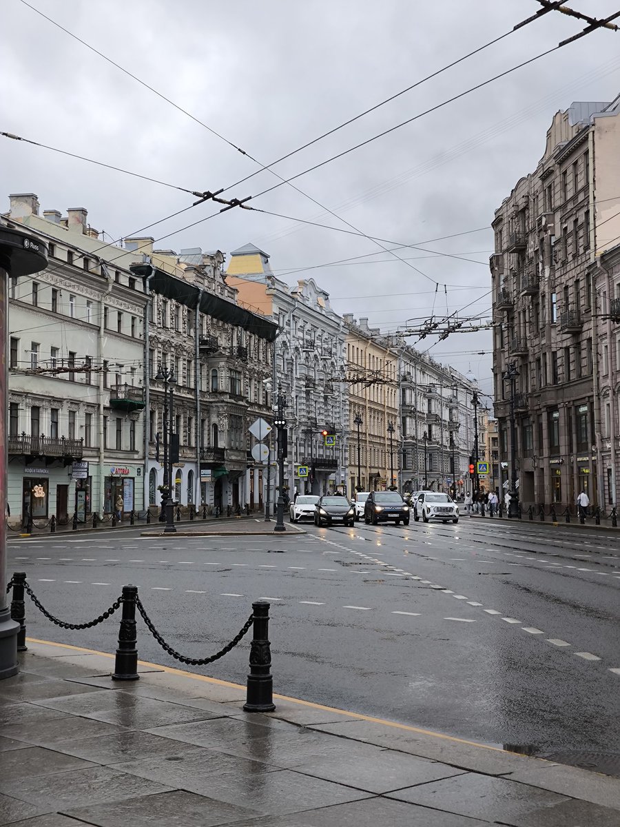 Вернулась к вам, кстати