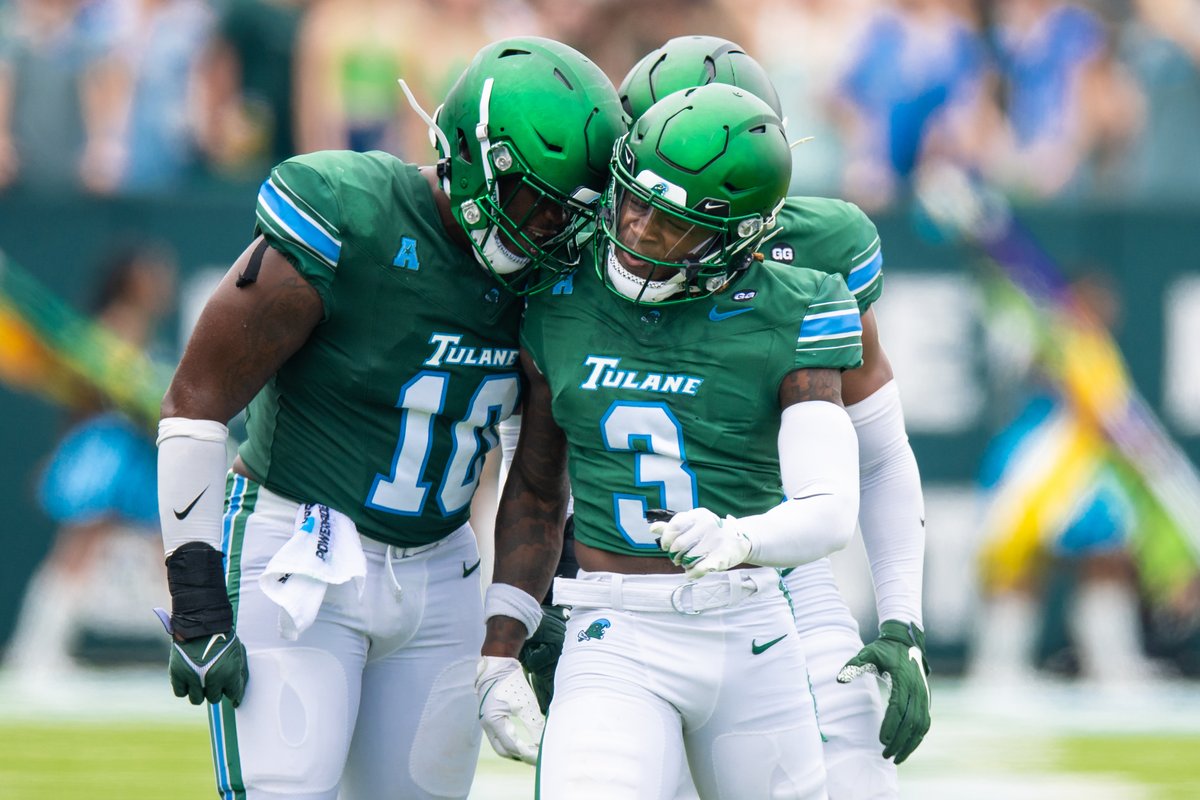 Cam Mellor (@cammellor) on Twitter photo Final numbers for Tulane's defense vs. Northwestern:
5 takeaways
4.5 yards per pass allowed
2.8 yards per rush allowed
2 fourth-down stops
That <a href="/GreenWaveFB/">Tulane Football</a> D was DOMINANT π€ Final numbers for Tulane's defense vs. Northwestern:
5 takeaways
4.5 yards per pass allowed
2.8 yards per rush allowed
2 fourth-down stops
That <a href="/GreenWaveFB/">Tulane Football</a> D was DOMINANT π€