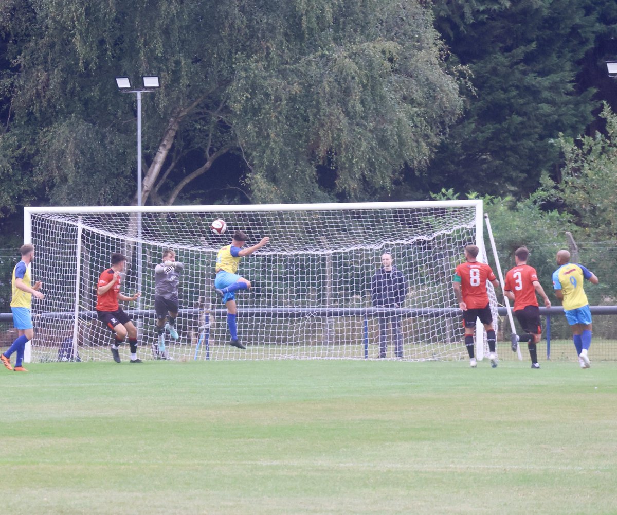 Second goal for ⁦<a href="/CTFC1904/">Carlton Town FC</a>⁩  #facup ⁦<a href="/EmiratesFACup/">Emirates FA Cup</a>⁩ ⁦<a href="/NonLeaguePaper/">The Non-League Paper</a>⁩