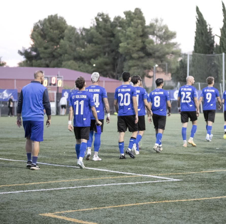 RESULTAT 1R EQUIP 🔵
 <a href="/cenavasoficial/">CE Navàs</a> 3-1 CF Solsona
Derrota a la visita del Navàs, en un partit marcat pels pocs efectius i la calor. 3 centrades laterals ens condemnen. El gol escapulat, obra de @serrgisancheez_ ⚽️#somescapulats #1requip
