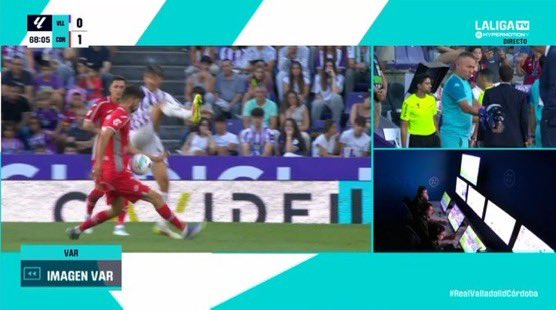 “Accidental” dice y se la acomoda perfecta para el pase. Eres de coña, majo.