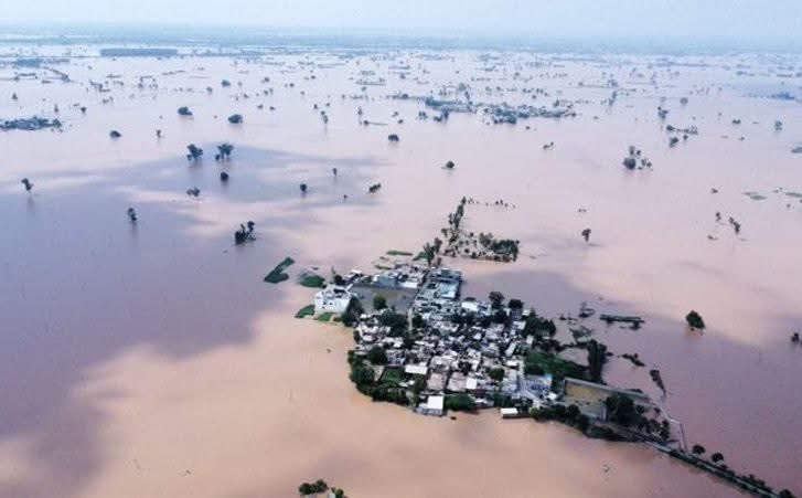 TanDhesi's tweet photo. Devastating to hear from friends and family about the death and destruction caused by #floods in the #Punjab and neighbouring areas in both #India and #Pakistan.

Many people have lost everything, so I hope central and state governments provide urgent relief - now and in future. https://t.co/HUP4nEtlr5