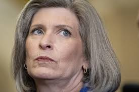 ScienceDJX's tweet image. 🚨 BREAKING: Sen. Joni Ernst (R-IA) will not seek re-election in 2026, opening up a key Senate seat. The Iowa Republican’s exit could shake up the midterm battle for Senate control. Democrats are already eyeing the race. #JoniErnst #IowaSenate