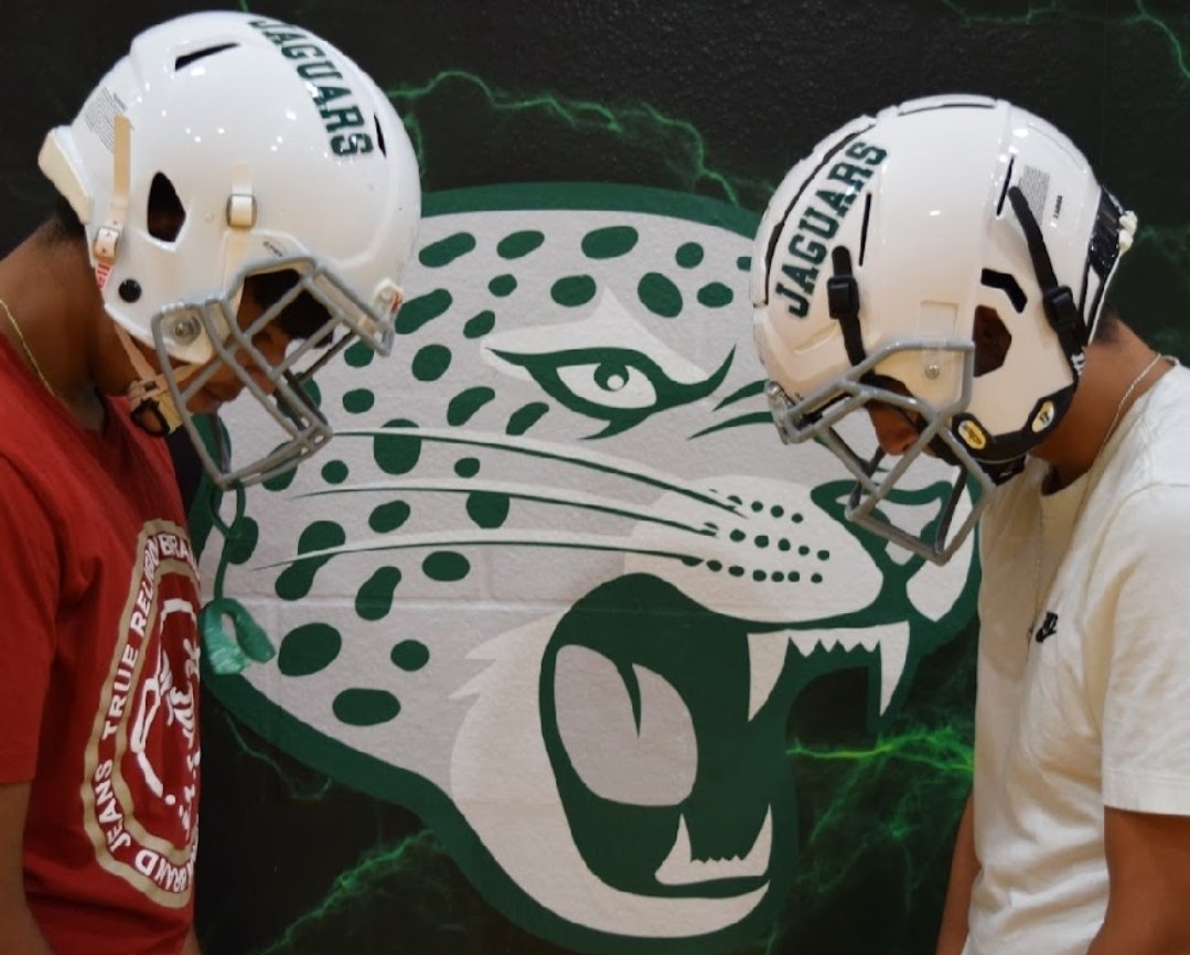 A little late posting, but decal night was a success. Thank you to the parents and athletes for participating in our decal night! We have a great Jaguar community!
