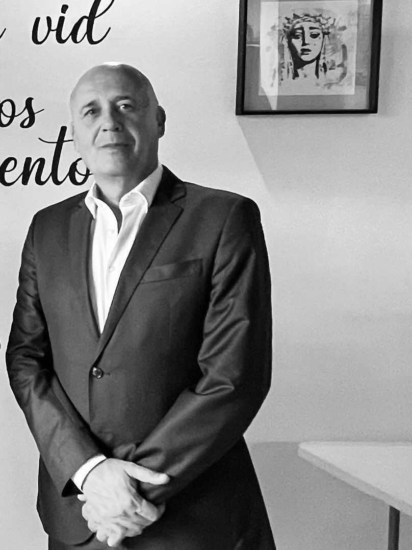 ⚫️ Con profundo dolor lamentamos comunicar el fallecimiento de nuestro ex Hermano Mayor D. Francisco Moreno.

Rogamos a Nuestros Titulares por su eterno descanso.

#CofradíasMLG