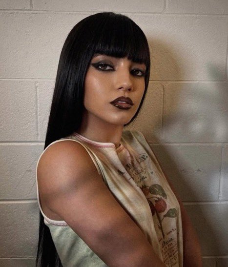 ControlAgent19's tweet image. I’m going for a look I like to call “dead but delicious.”