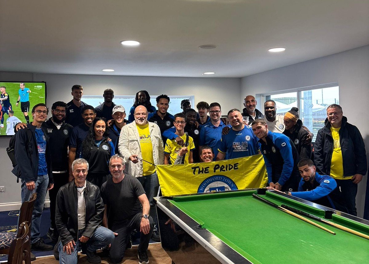 History made today, unbelievable feeling <a href="/WoodfordTownFC/">Woodford Town FC</a> 🟡🔵⚪