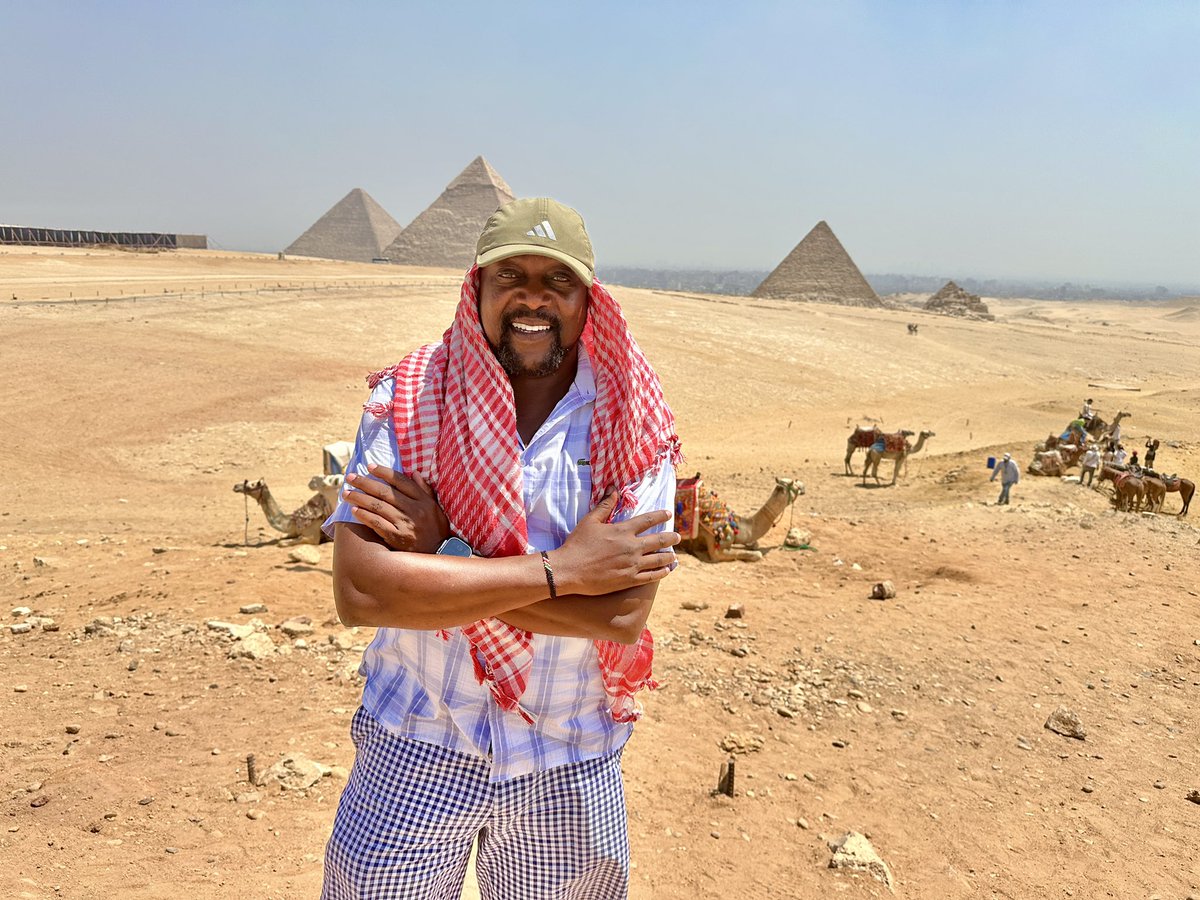 jkaruga's tweet photo. From Cairo with wonder: the Pyramids of Giza. #MwendoAdventures https://t.co/uIcMZzUssH