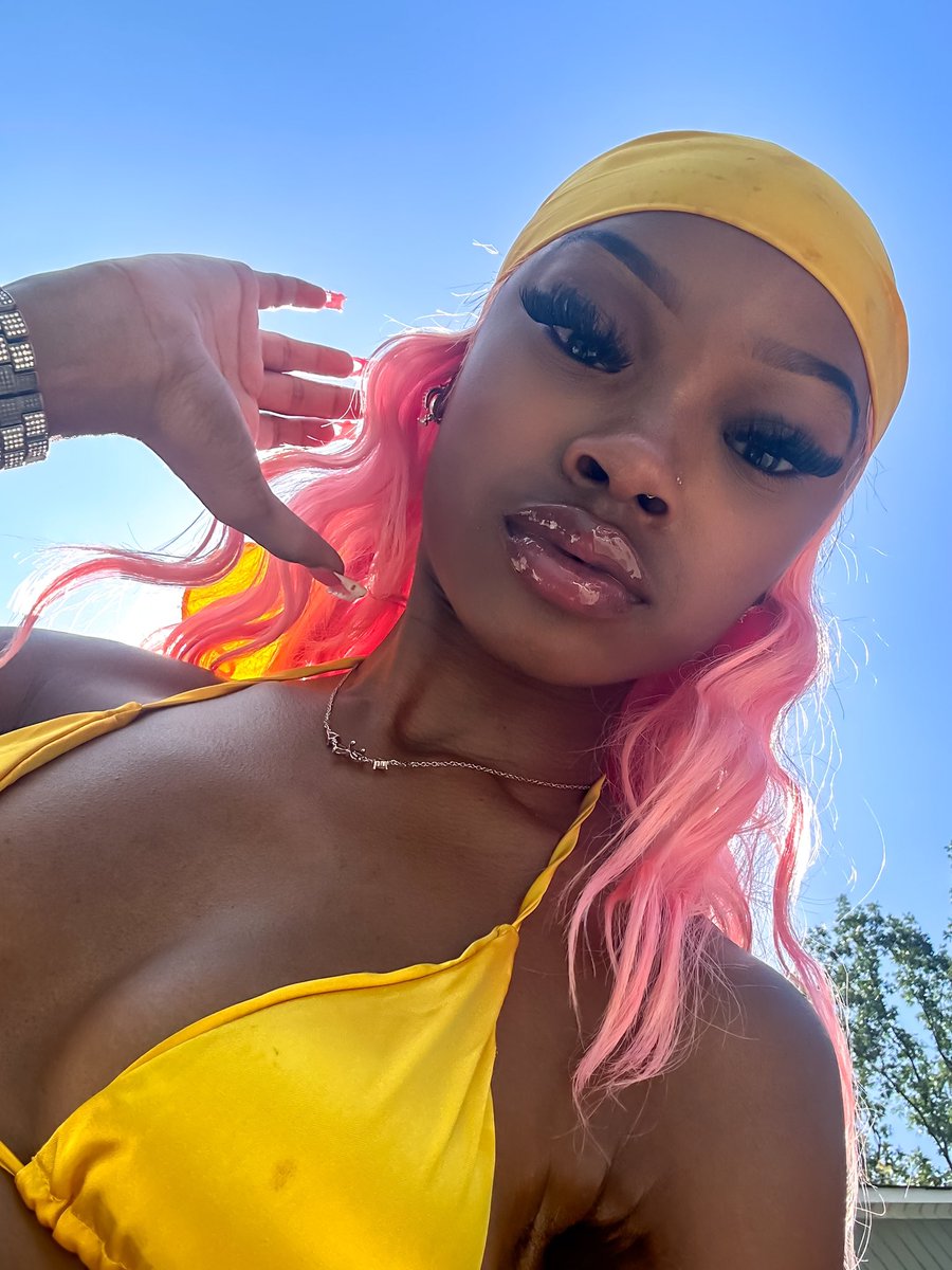 pprincessjay_'s tweet image. 🦈🦈🦈