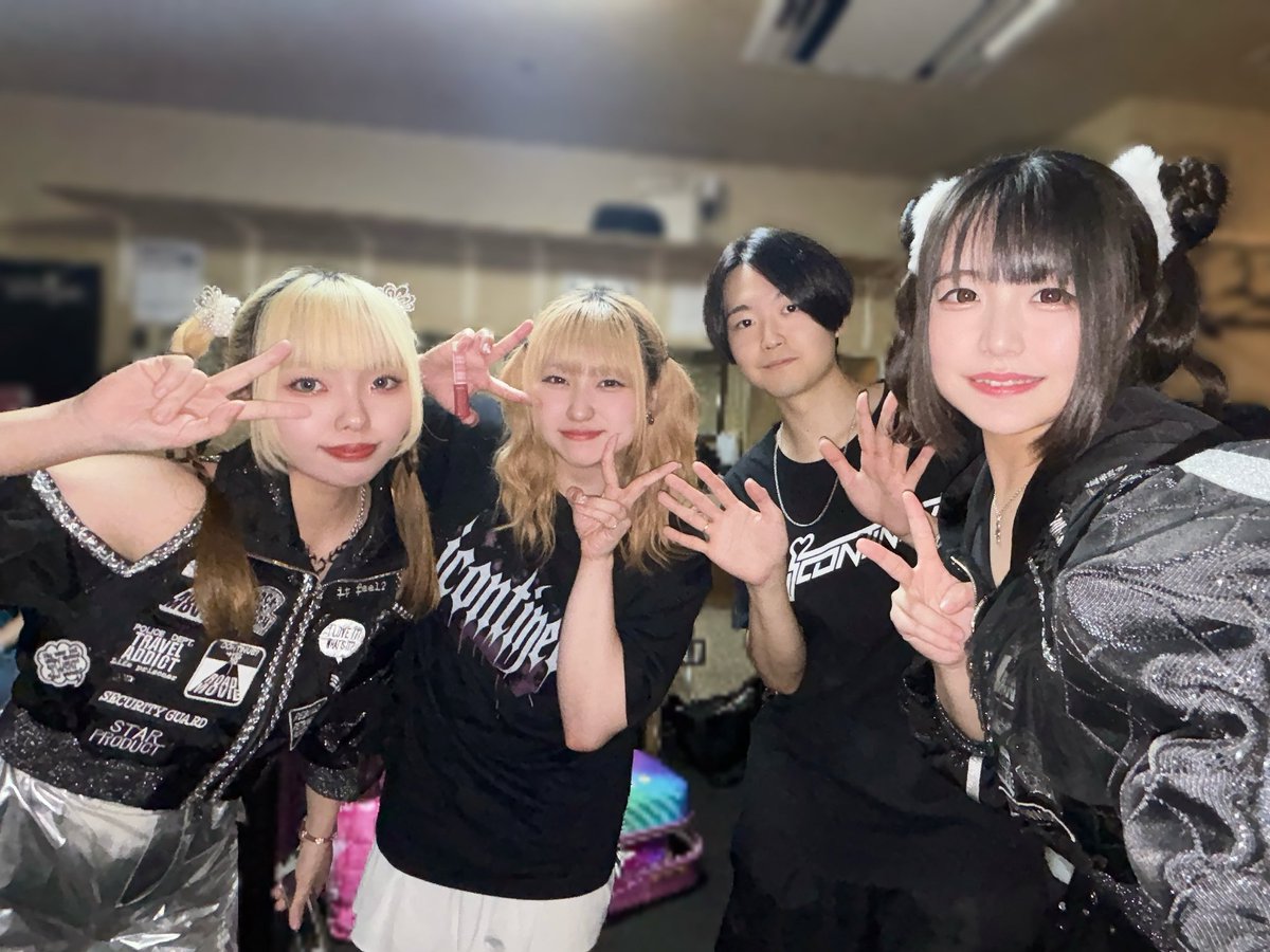 2025/8/30(土)新宿club SCIENCE👾

1 EYES
2 SPACESHIP
3 MONSTER
 -mc-
4 VOLTAGE
5 RPG
 -encore-
6 SAGA

support Vo. <a href="/_nakocha_mavis/">かなこ🍒🤍</a> 
support Dr. <a href="/taketomo__ds/">竹石 智洋 / Tomohiro Takeishi</a> 

ご来場、誠にありがとうございました✨

次回、明日8/31(日)下北沢ろくでもない夜
🎫tiget.net/events/419146