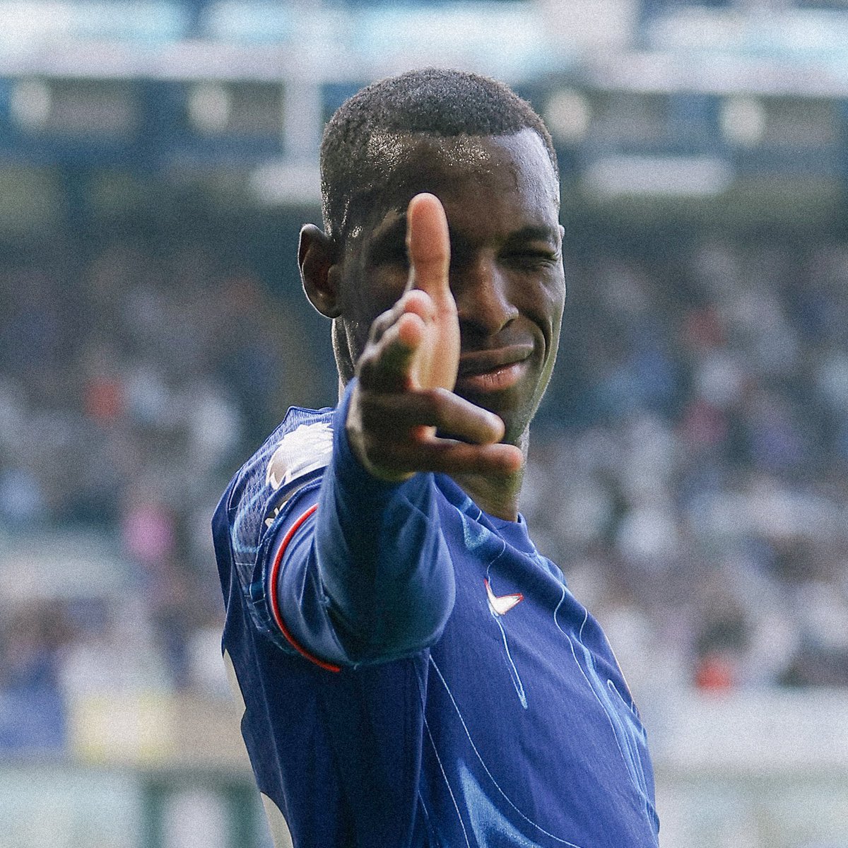 ChelsTransfer's tweet image. 🚨 💣 EXCLUSIVE: Chelsea have informed Bayern Munich they will NOT be proceeding with the loan move for Nicolas Jackson and have asked him to return to London after Liam Delap’s injury. (via @David_Ornstein)