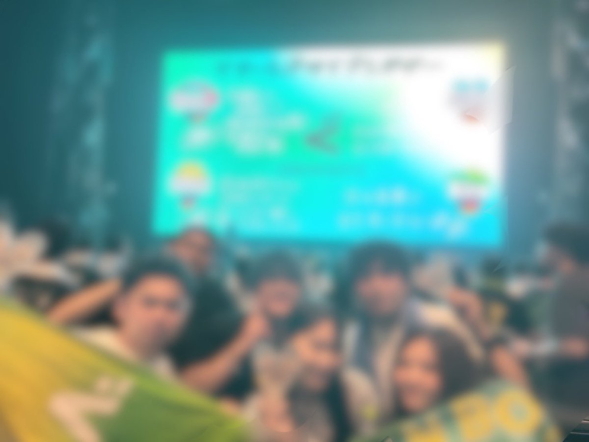 NeeeeeeeeeeRG's tweet photo. 急遽羽田参戦💨
直前まで行く予定なかったけどみんなに後押しされて一般で参戦しました笑
急遽一緒にライブ入ってくれた方々ありがとうございました🙇‍♂️ https://t.co/pHDlpMxXPs