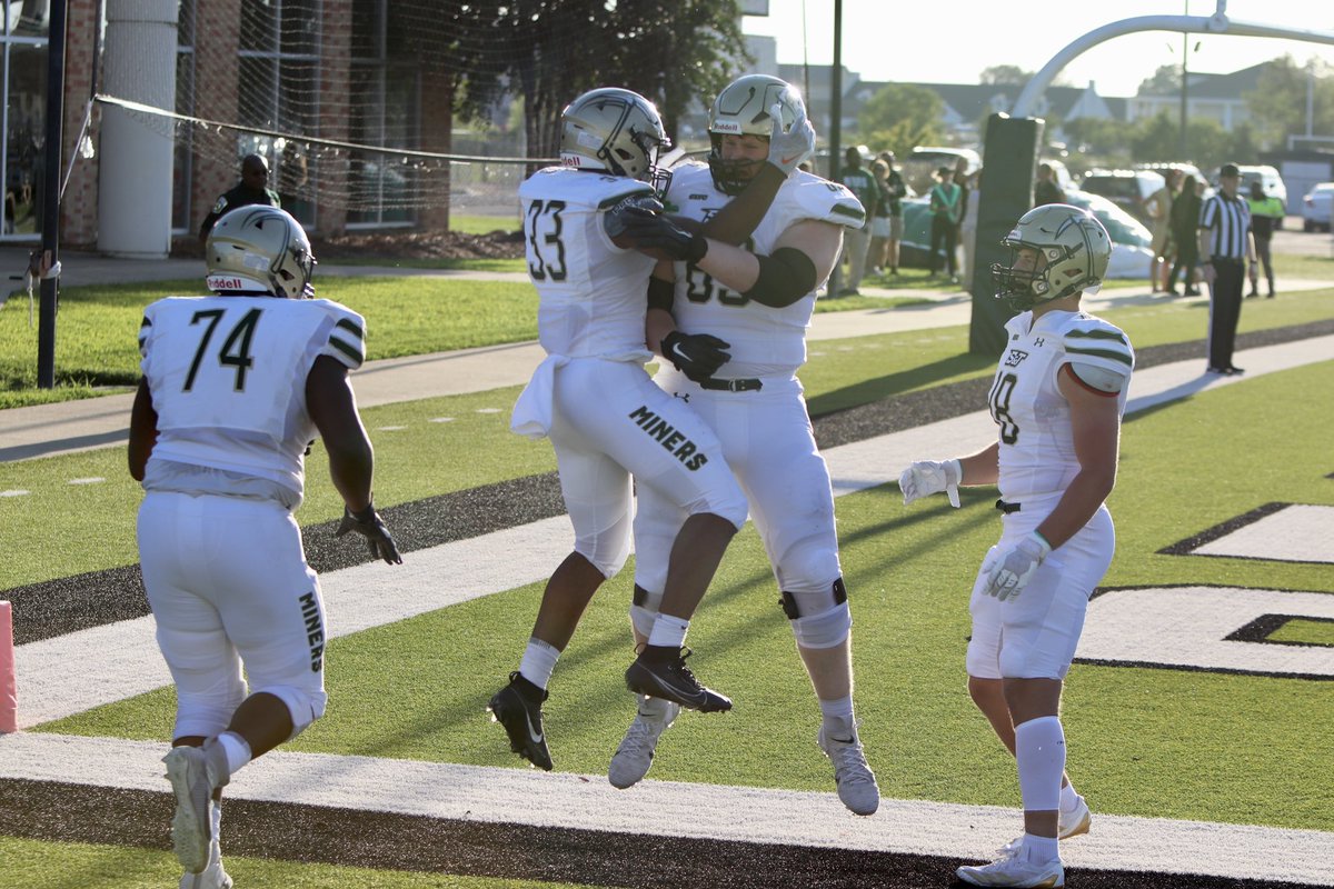 Lori Mahoney tweet media