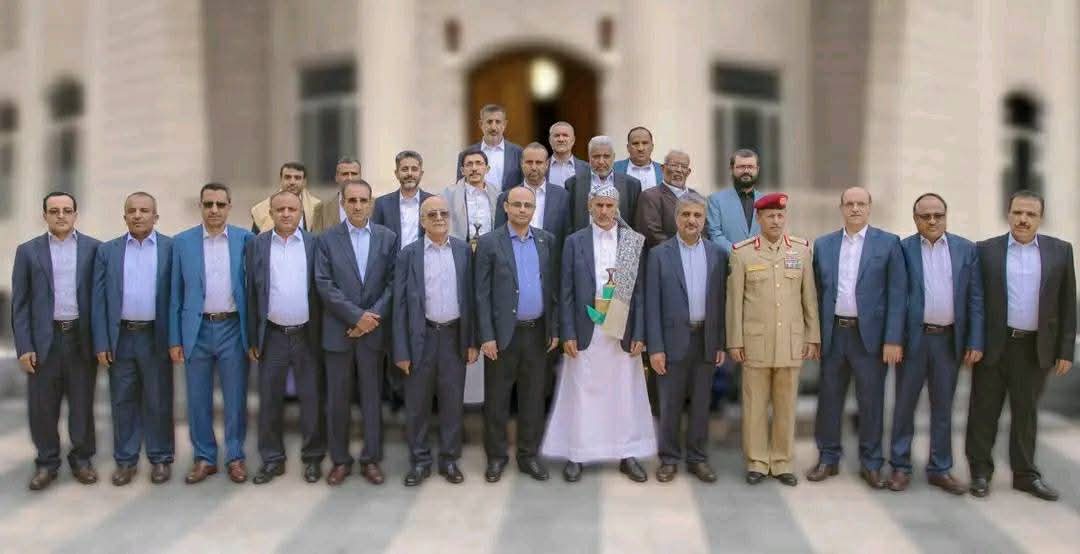 ضحينا بأغلى ما نملك من أطفال غ/زة فلا فخر الا فخرنا ولا عز الا عزنا ولا كرامة الا منا فلله الحمد على ما أعطى ومنع وله الشكر في كل أمر جلل وعظيم ، اللهم تقبل منا هذه الوجوه المؤمنة والحقنا بعدهم واكتبنا واياهم من أوليائك الذين لا خوف عليهم ولا هم يحزنون !