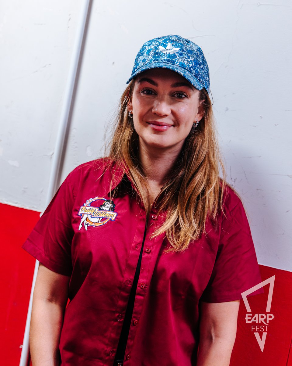 Pussy Willows' Finest.

#Earpfest #WynonnaEarp #KaturdayWE <a href="/EarpFest/">EarpFest</a>