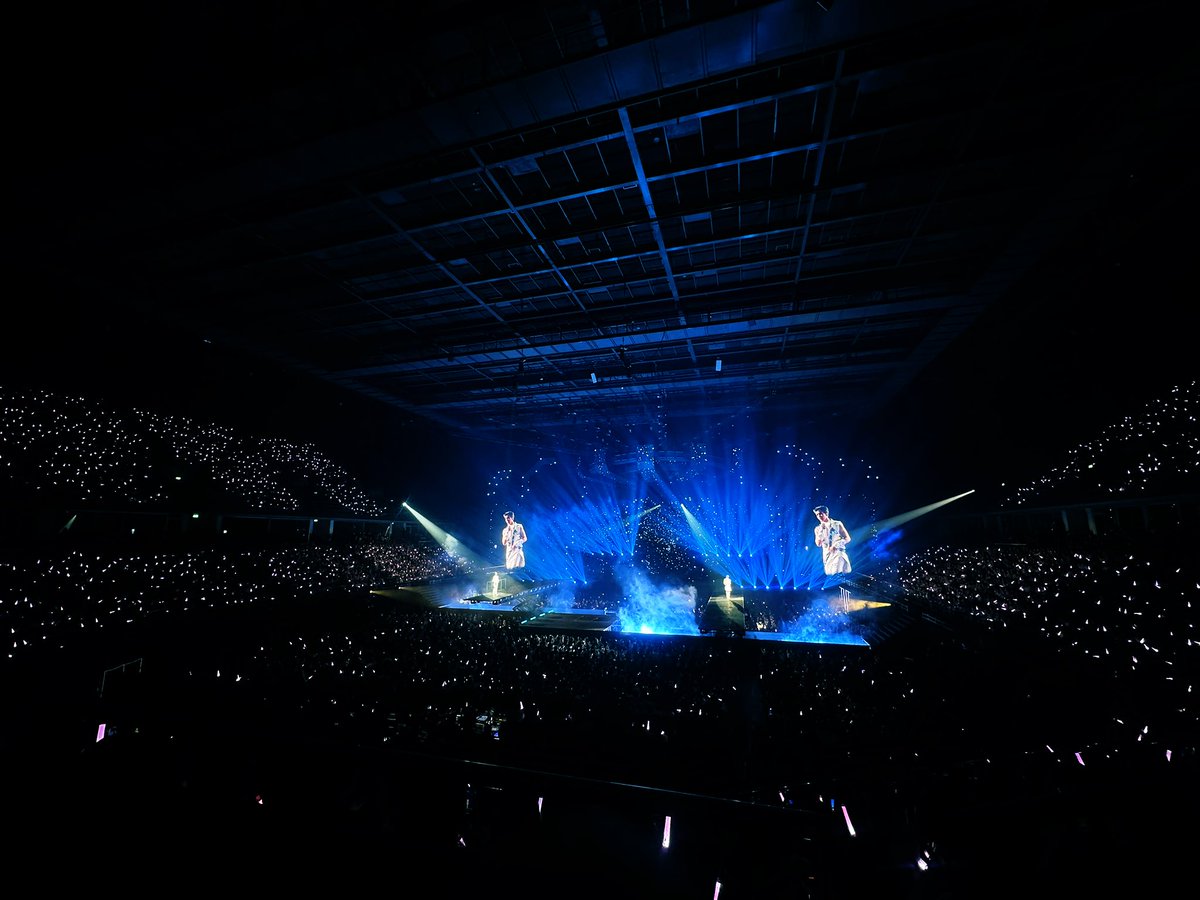 เก่งมั้ก 2 คน💖 
//จะตั้งใจที่สุดที่จะทำให้อิมแพคสนุกเหมือนกันเลย😎 

#GFAWAKEConcertD1