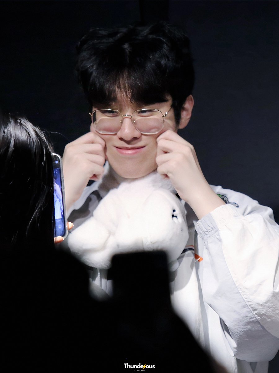 250829 LCK HLE vs NS 승리팬미    

(∩˃o˂∩)♡✧｡✧*｡

 #Zeus #제우스 #최우제 #HLEWIN