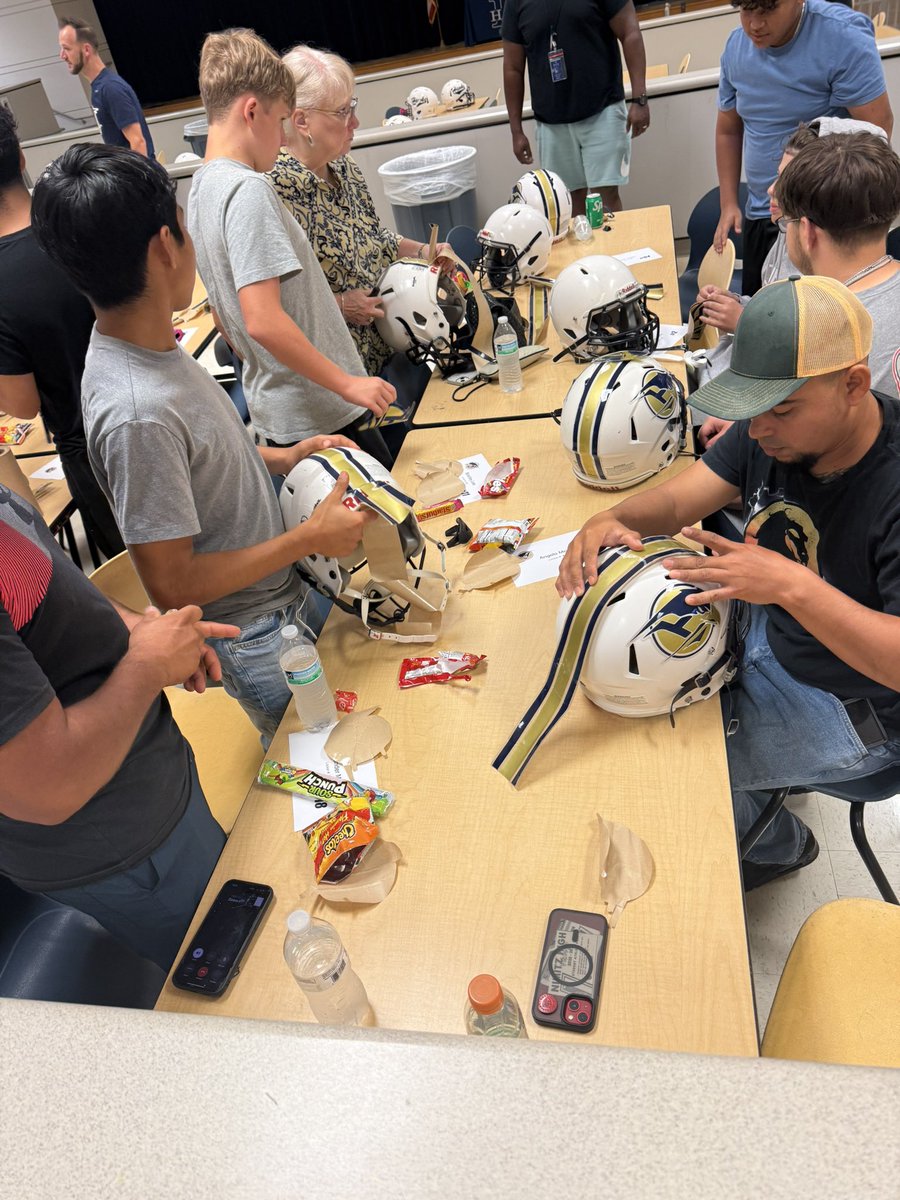 deZavala MS (@dezavalams) on Twitter photo Huge shoutout to our DZ parents! 🙌 Our decal event was a major success—families showed up, supported, and set our football guys up for a great season. 🏈💪 Thank you for the love and teamwork. It’s going to be an amazing year! 💙💛 Huge shoutout to our DZ parents! 🙌 Our decal event was a major success—families showed up, supported, and set our football guys up for a great season. 🏈💪 Thank you for the love and teamwork. It’s going to be an amazing year! 💙💛