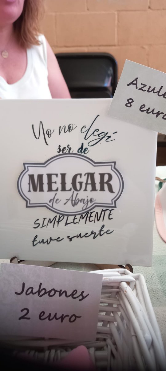 Mercado del Cubo en Villacid de Campos, con Bodegas Melgarajo.