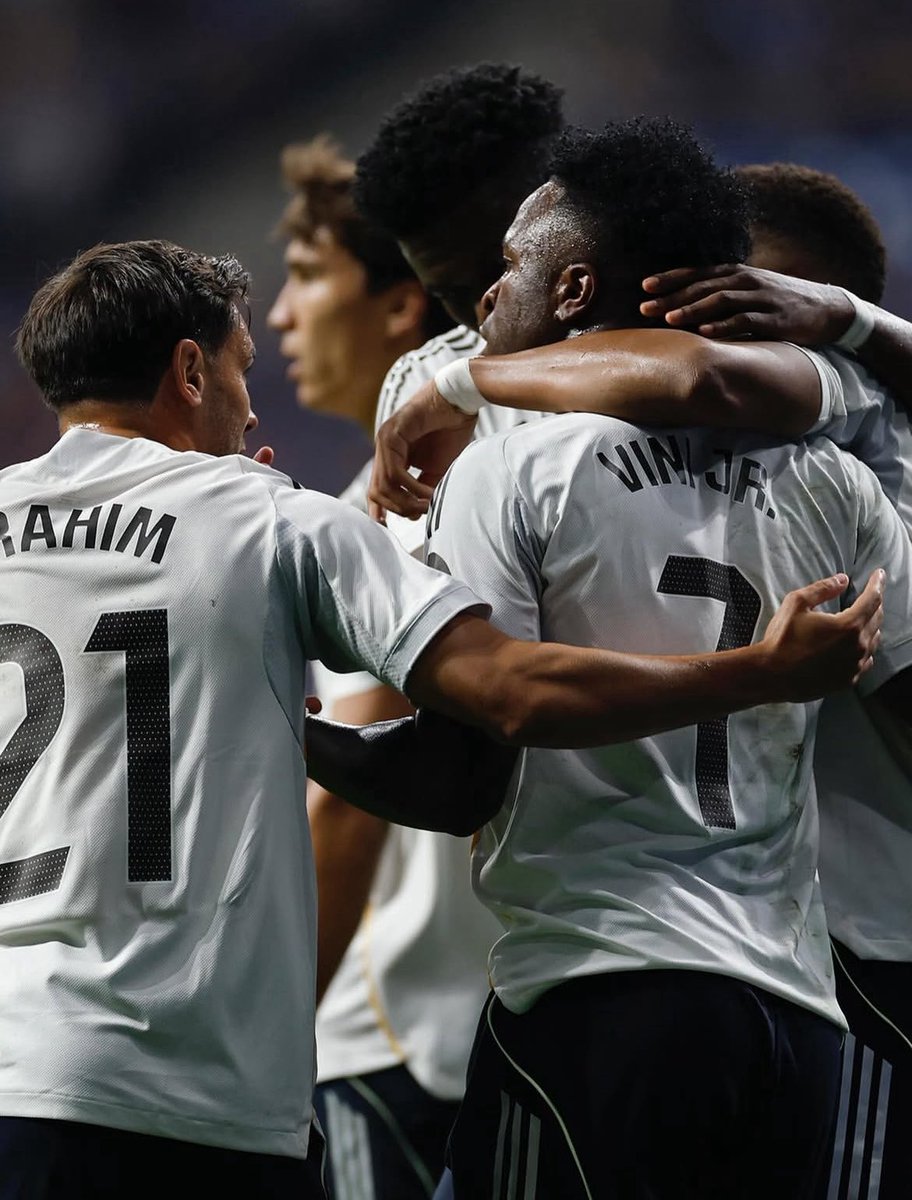 qsleyy's tweet image. how many goals are we scoring today?